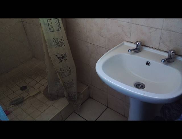 1 BEDROOM FREEHOLD TO LET IN COSMO CITY